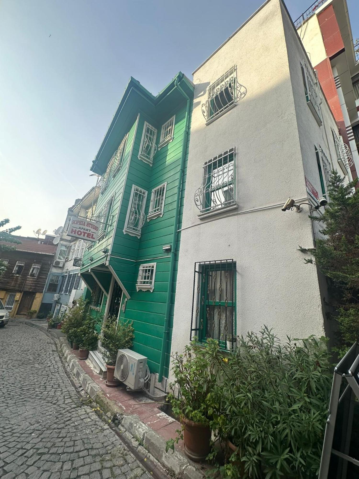 Sophia Studio Apart Hotel Istanbul Bagian luar foto