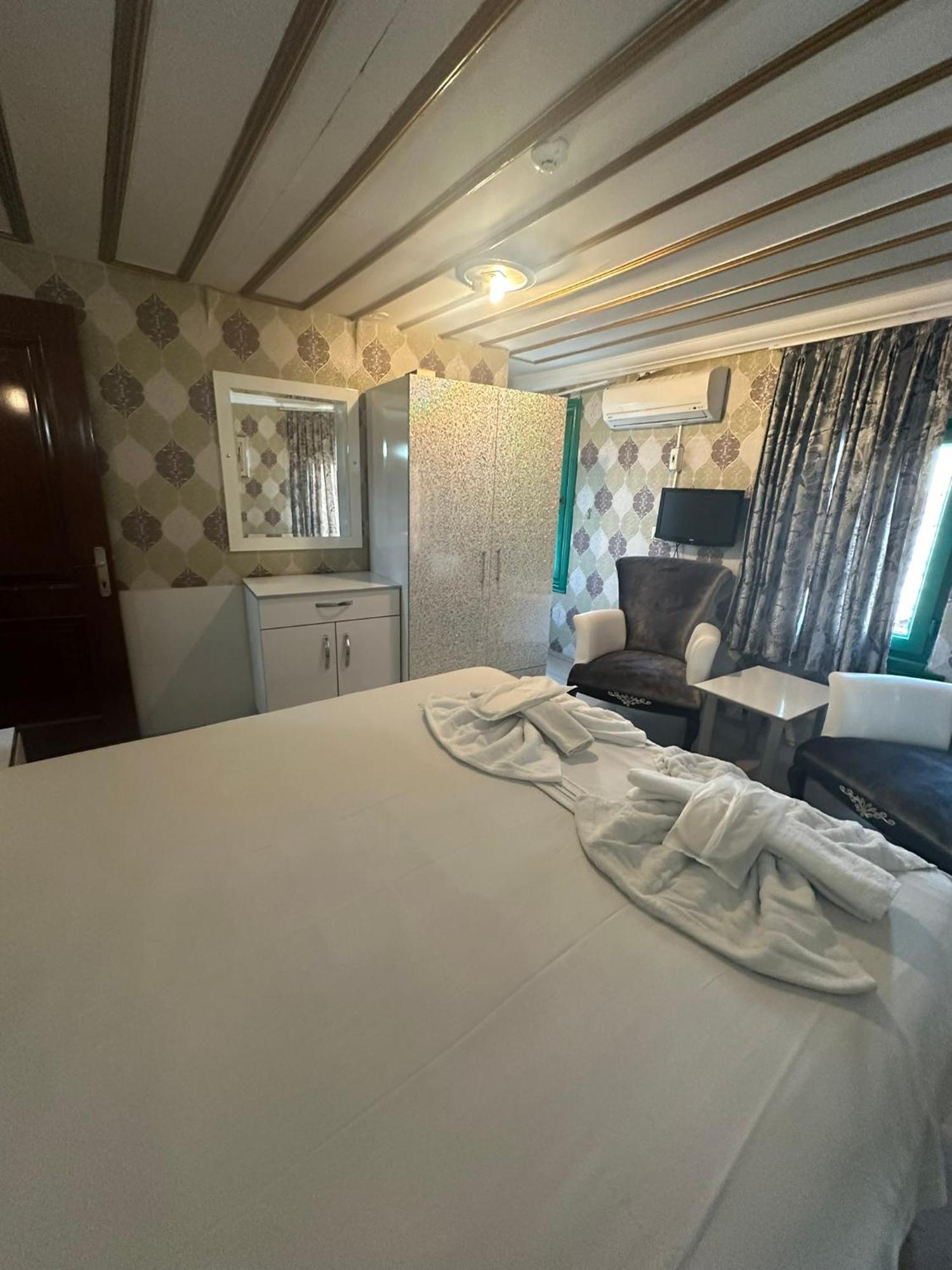 Sophia Studio Apart Hotel Istanbul Bagian luar foto