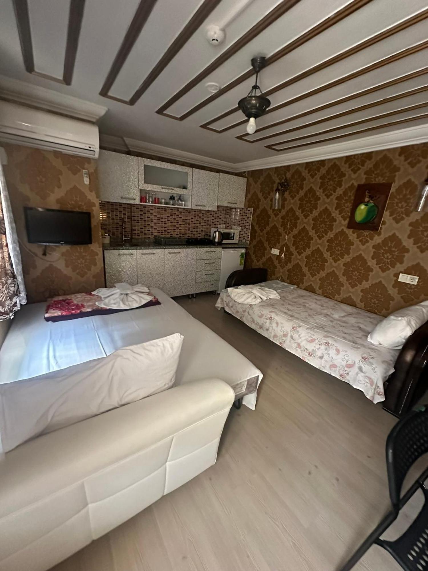 Sophia Studio Apart Hotel Istanbul Bagian luar foto