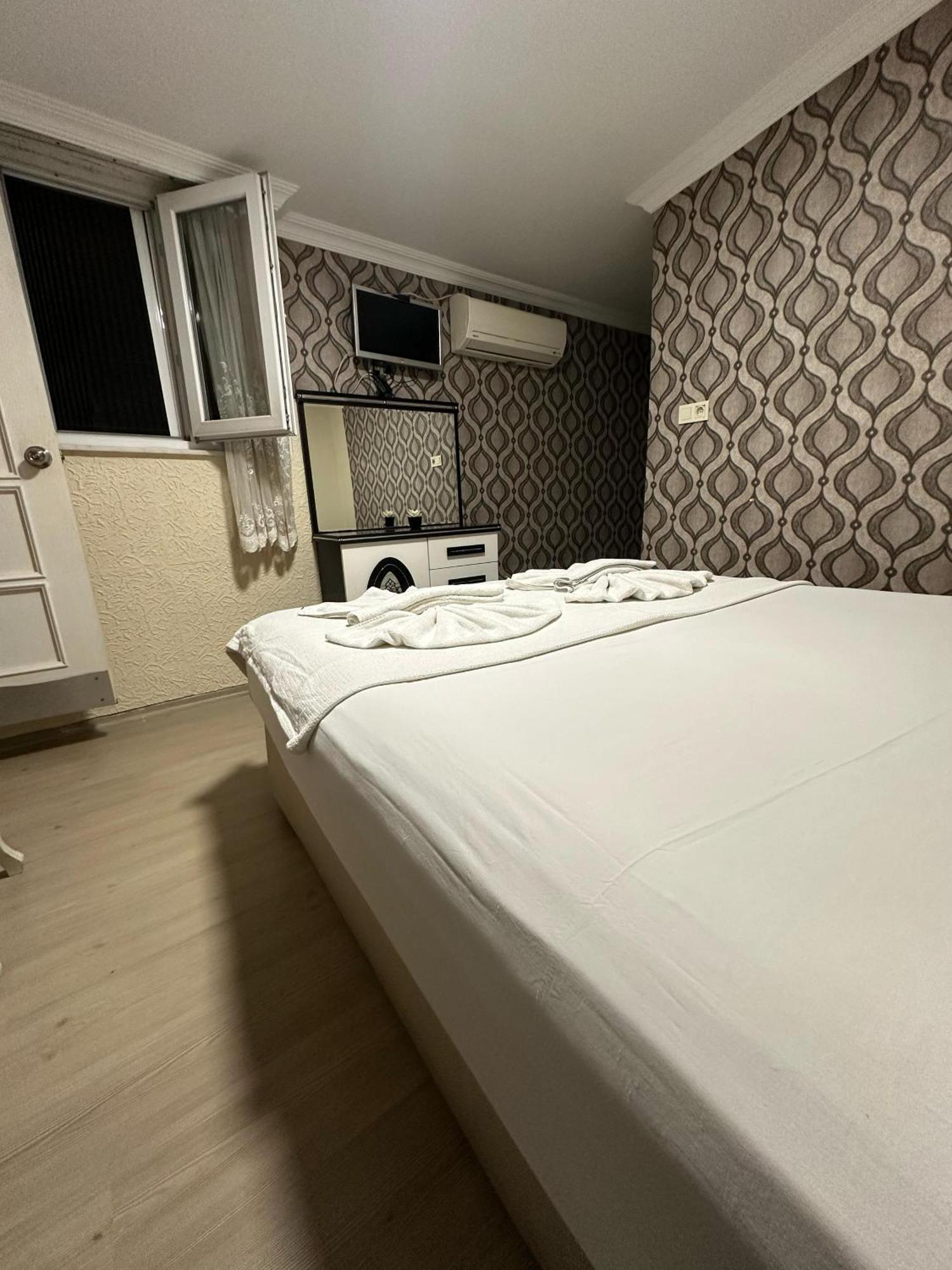 Sophia Studio Apart Hotel Istanbul Bagian luar foto